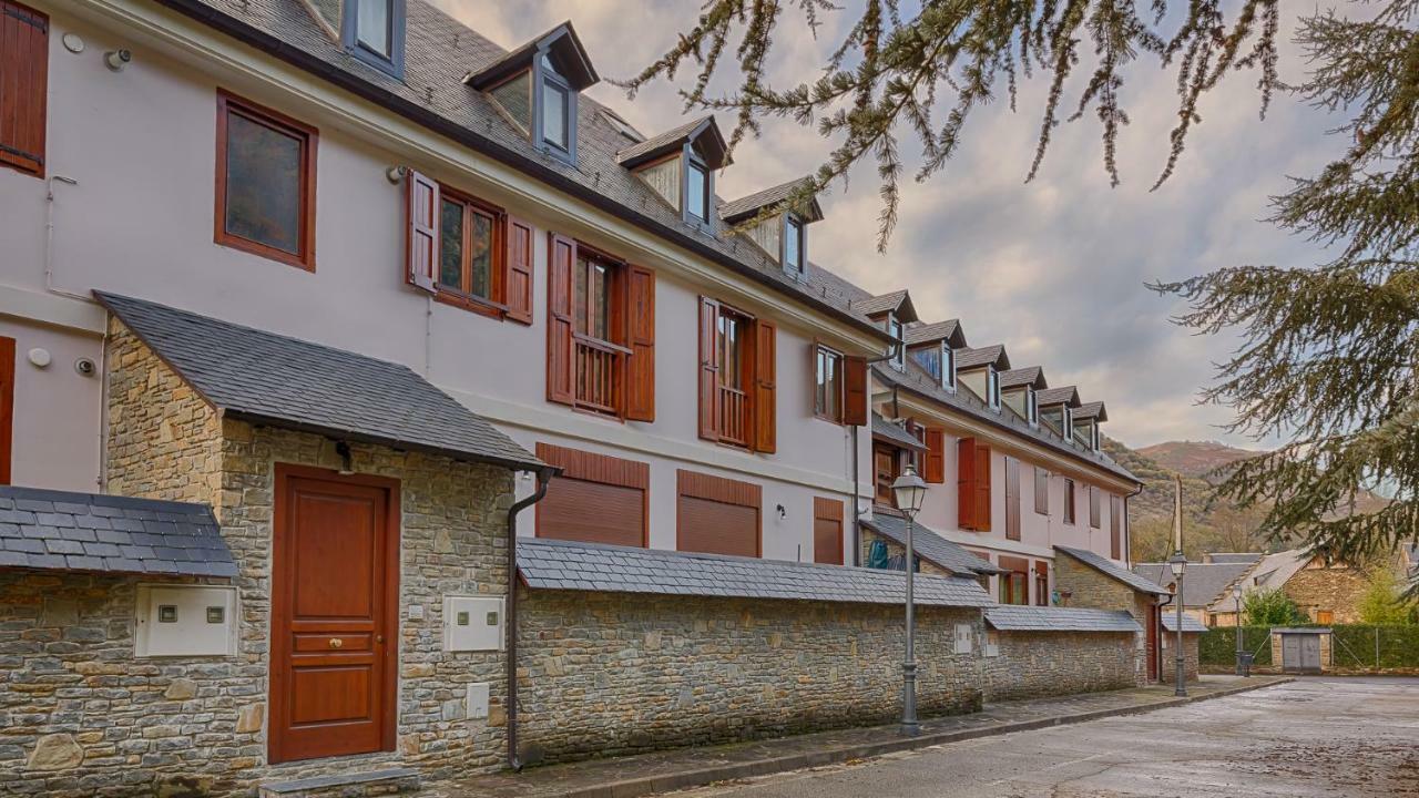Apartamento Saplan Real Estate Montlude Les Exterior foto