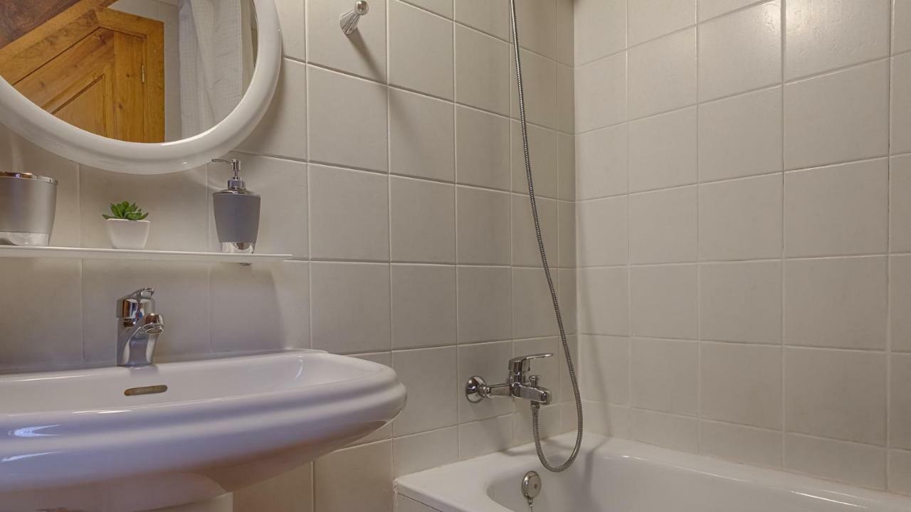 Apartamento Saplan Real Estate Montlude Les Exterior foto